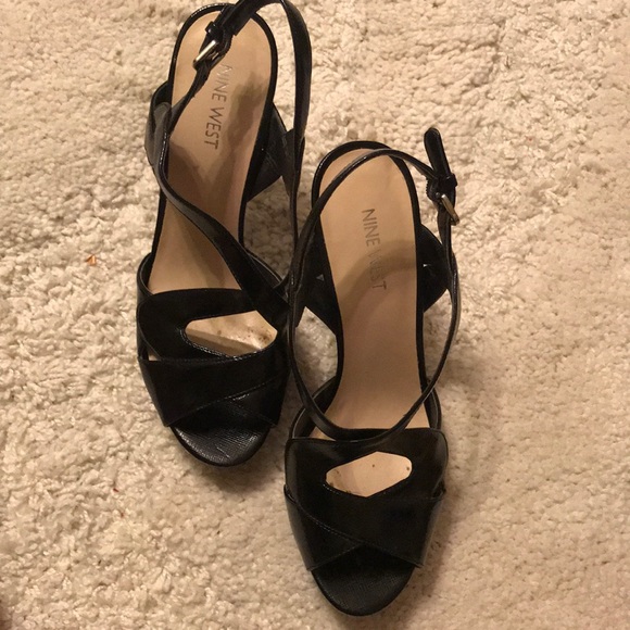 Shoes - Picture 3 of 4